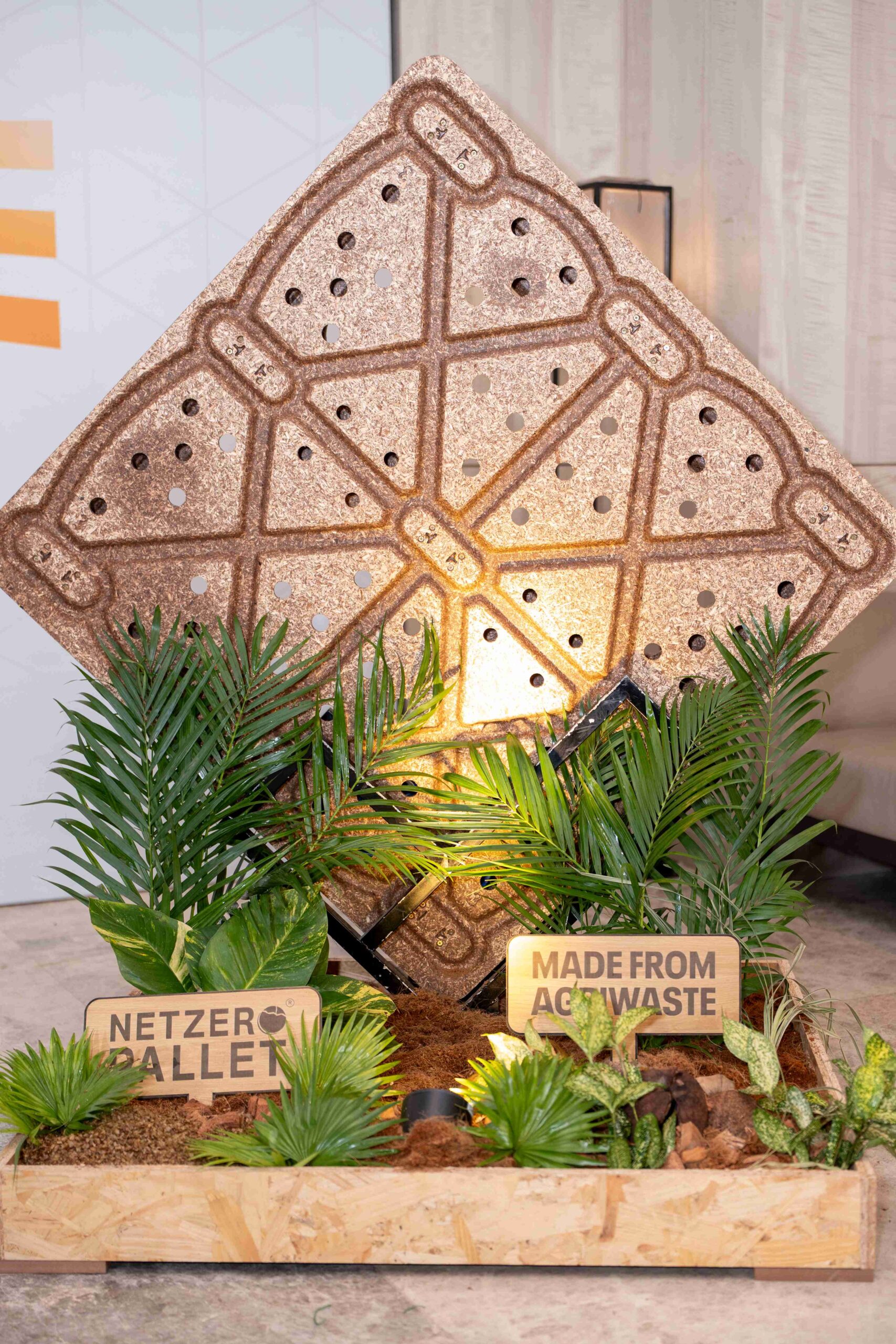 Sản phẩm Netzero Pallet